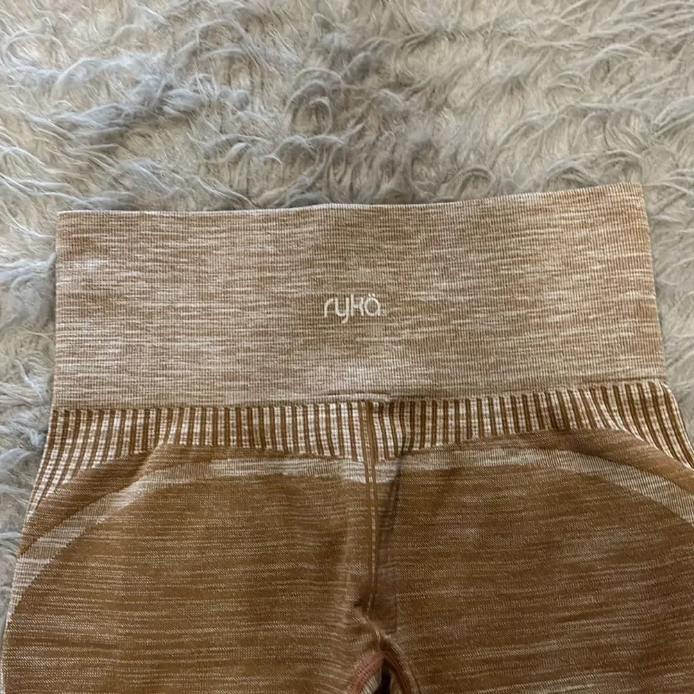 Ryka women’s light brown stretch biker shorts‎ size small